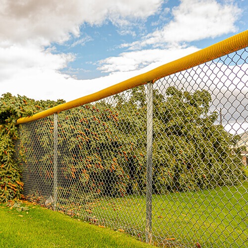 Installation of Wire Mesh Fence Installation of Wire Mesh Fence