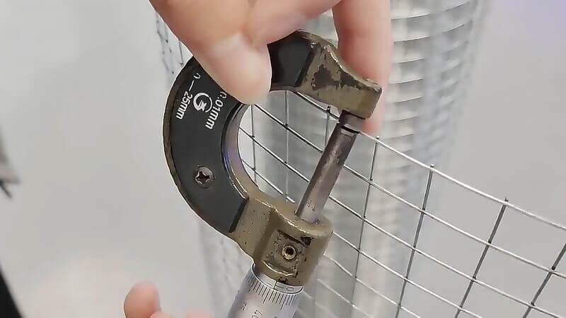 Welded Wire Mesh Diameter Measuring Welded Wire Mesh Diameter Measuring