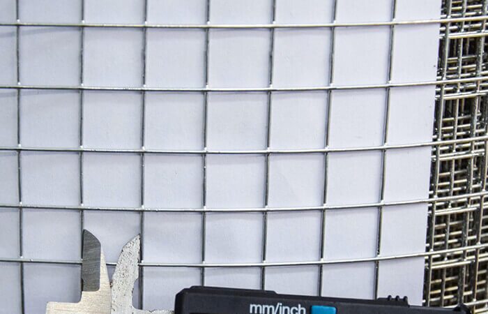 Galvanizing After Welding Welded Wire Mesh Roll